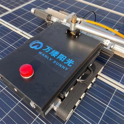 China CIF Solar Panel Dry-Cleaning with Nylon Brush and Crawler Chassis 24 Hour Online Service for sale