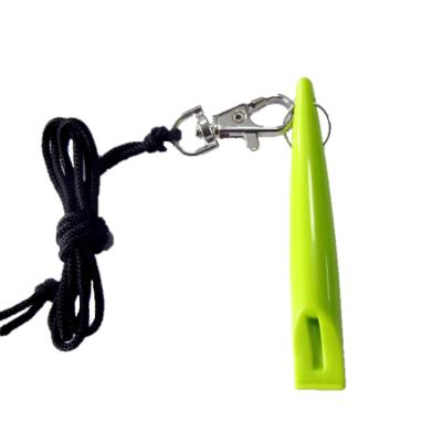 China 2021 Sustainable High Tone Plastic Dog Whistles High Quality Dog Training Green Whistle With Lanyard for sale