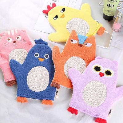 China EXFOLIATE Soft Cartoon 1Pc Infant Baby Bath Shower Products Care Brush Kids Baby Bath Sweeps Body Wash Towel Rub Accessories for sale