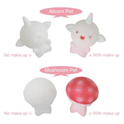 China Toy Factory Direct Hot Sale Cartoon Resin Toy Small Cute Alicorn Pet Toy for sale