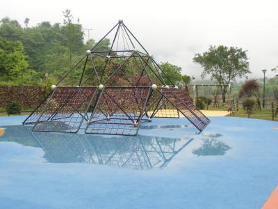 China Safe Children Cargo Net Climber , Galvanized Post With Climbing Bridge for sale