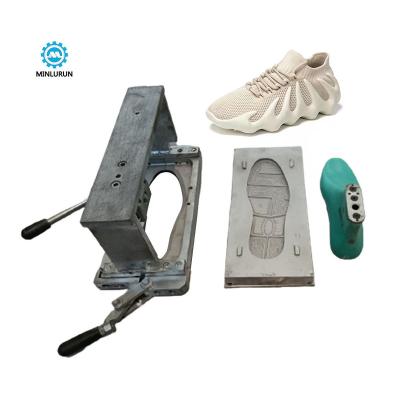 China Automatic Injection Polyurethane Shoe Making Moulds Pu Sole Direct Pouring Aluminum Material Mold Maker for sale