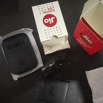 China SOHO JIO JMR541 4G WiFi Mobile Hotspot, New JIO JMR54 Router, LTE Category 4 Pocket 4G Mobile WiFi Hotspot for sale