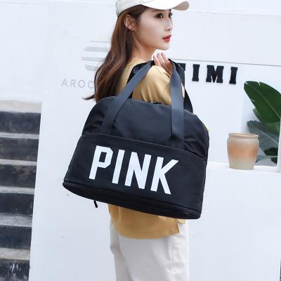 China New Hot Durable Polyester Durable Gym Bag Sports Large Capacity Fashion Cheap Women Travel Duffel Bags for sale