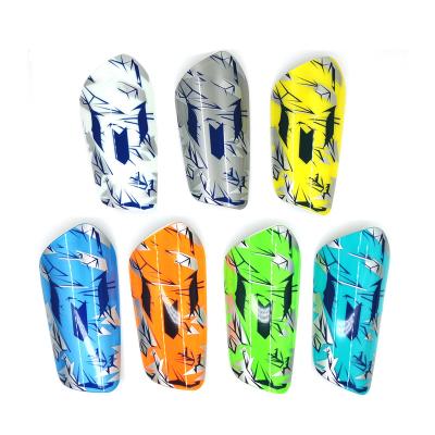 China 2022 Universal New Design Custom Logo Shin Guard Football Shin Guard Shin Pads Shin Pads for sale