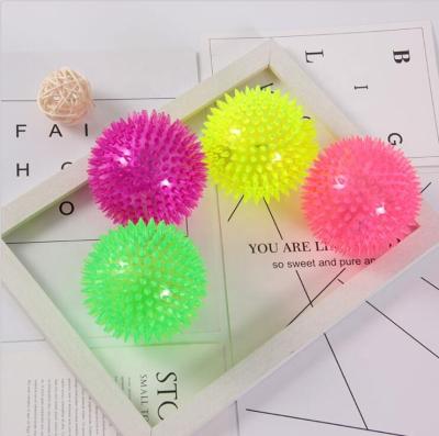 China Wholesal Plastic Funny Pet Chew Toys Massage Spiky Ball for sale