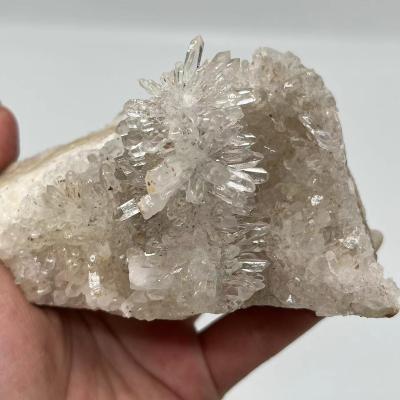 China Wholesale Natural High Quality Clear White Quartz Crystal Cluster For Healing From China for sale