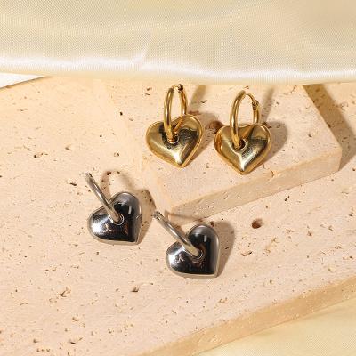 China Long Color Keeping New Wholesale Gold Plated Stainless Steel Circle Earring Heart Shaped Love Earrings Jewelry for sale