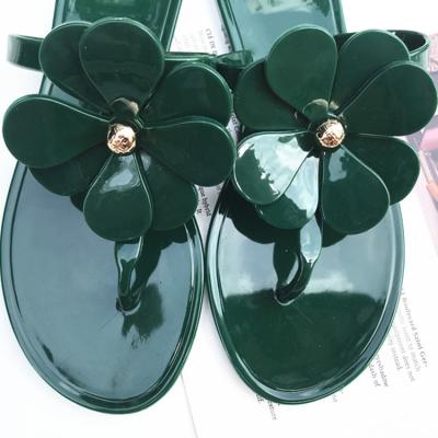 China 2022 Latest Fashion Jelly Anti-slippery Ladies Beach Slippers Lovely Jieyang Young Girls Summer Flower PVC Shoes For Women for sale