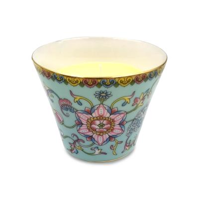 China Good Quality Scented Scented Lovely Design Witchcraft Aroma Soy Wax Ceramic Candles Light for sale