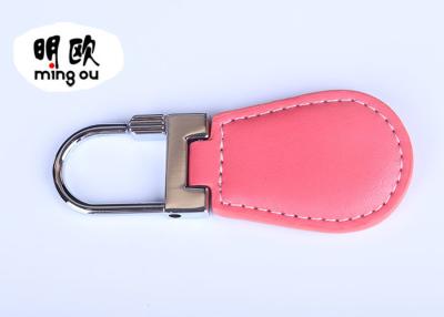 China Keyring de couro personalizado projeto de U com o grampo liga de zinco de prata brilhante à venda