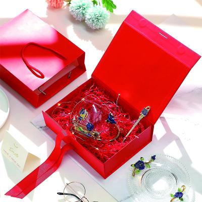 China Recycled Materials Custom Printed Hard Cardboard Magnet Box Packaging Luxury Foldable Magnetic Gift Box With Lid for sale