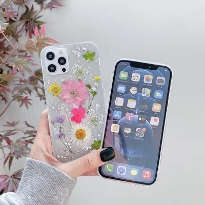 China Anti-fall new hot sale daisy eternal flower glitter glue embossed mobile phone case for iphone11 xs max xr for sale