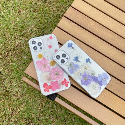 China 2021 New Girls' Anti-fall Beautiful Real Flower CI Style Transparent Waterproof Case For iPhone 11 12 Pro Max for sale