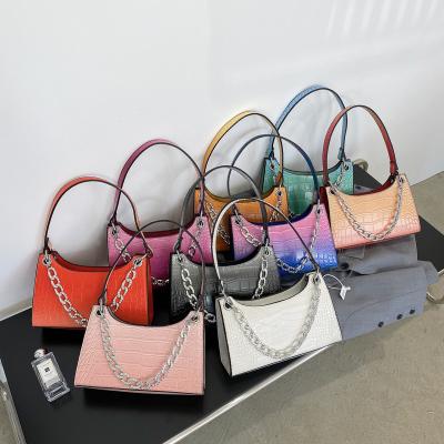 China 2021 Lady Trendy Chain Ladies Hand Designer Bags Fashion Cross - Body Bags Woman Handbags For Women Luxury for sale