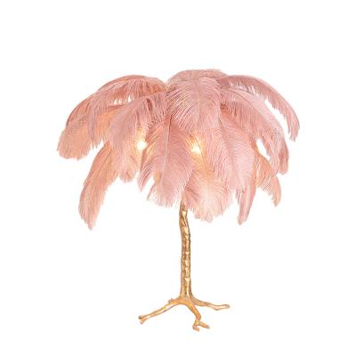 China Modern Nordic Style Cafe Office Decorative Feather Table Natural Copper Lamp for sale