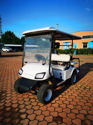 China Weißes Classic 4-Sitzer Elektro-Golfkarren kann mit Lithium-Batterie angepasst werden zu verkaufen