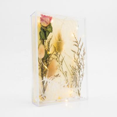 China Show Photo The Natural And Real Immortal Flowers Of The Photo Frame Plant Are Packed In Acrylic Boxes For Mother's Day Gifts for sale