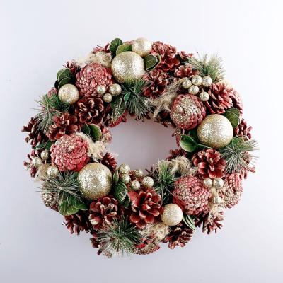 China Indoor Christmas Wreaths Holiday Decoration Gold Powder Pine Cones Pine Needles Braid Christmas Wreath for sale