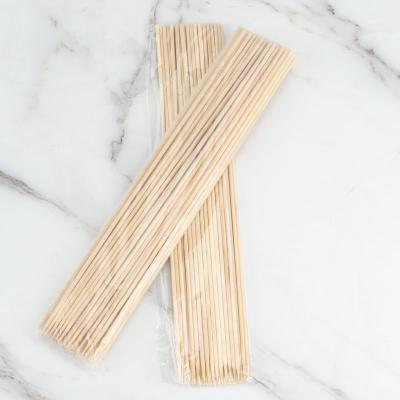 China Factory Direct Sales Bamboo Stick Skewers Easily Cleaned Bamboo Round Shape Customized High Quality for sale