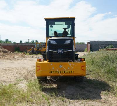 China 28km/h Yunnei Engine 1.5 Ton Wheel Loader  Bucket Length 1.9m à venda