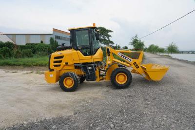 Cina 2400RPM 58kw 79hp Power 2 Ton Wheel Loader In Construction in vendita