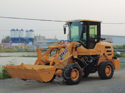 China Front 1.5 Ton Wheel Loader Wear Resistant Bucket 2400RPM 28km/H à venda