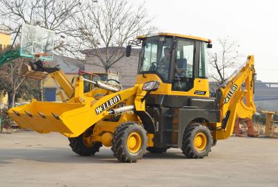 Cina Articulated Small Backhoe Loader MCLLROY MB20-25  2.5M Max. Digging Depth 2000kg Rated Load in vendita