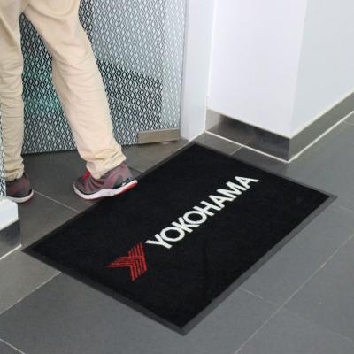 China Twist Pile Adhesive-Protective Printed Entrance Hall Hotel Walkway Carpet Rug With 100% Polyamide Rubber Backing for sale