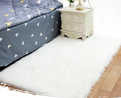 China Eco-friendly.anti-slip.water-proof Pure White Square Shape Sheepskin Household Faux Fur Shaggy Blanket for sale