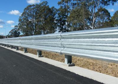 China Eco Friendly Highway Guard Rail Roadside Barriers With CE / ISO9000 Certificaten for sale