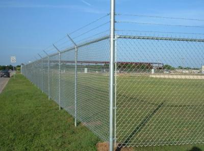 China Steel Galvanized Chain Link Fence With Barbed Wire In The Top for sale