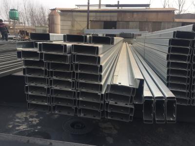 China El OEM galvanizó el carril de guardia galvanizado las barreras de acero de la carretera de las cercas del camino en venta en venta