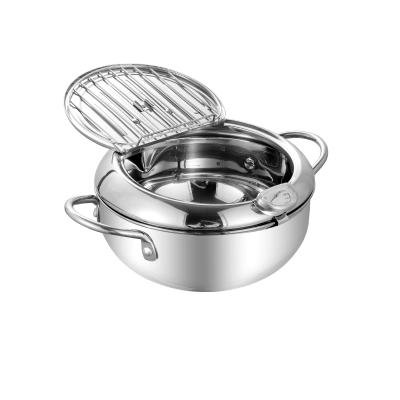 China Amazon 7.9 Inch 304 Stainless Steel Tempura Hot Selling Sustainable Deep Fryer Pot With Lid for sale