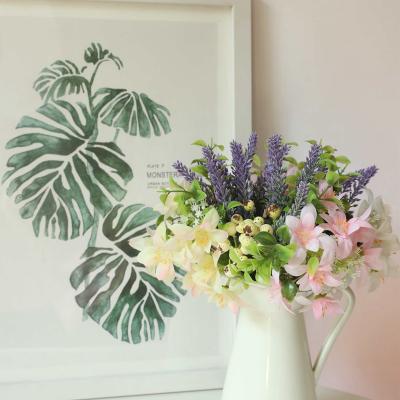 China New Style Beautiful Colorful Free Samples Artificial Flower Artificial Flower Daisy For Home Decoration for sale