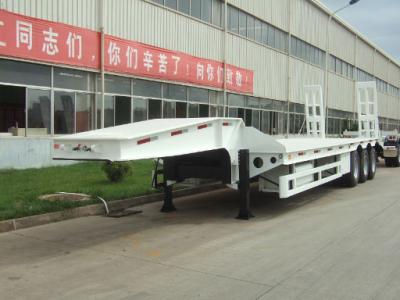 China 70 60T 50T 100T  ton low bed Semi-trailer with 3-axle excavator trailer. low loader 2-hand machines for sale