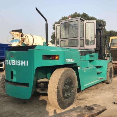 China Japan Used Diesel Forklift 30ton Mitsubishi Forklift Fd300s with High Stages for Sale for sale