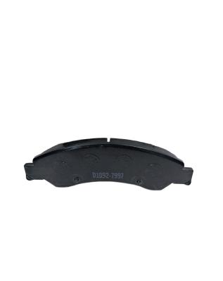 China D1092 Pad de freno delantero de cerámica para Chevrolet TAHOE SILVERADO 1500 HD en venta