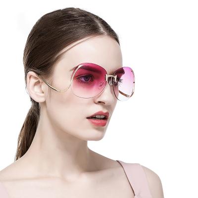 China DHK2672 Fashion Sunglasses New Design Rimless Shades Fashion Oversized Sunglasses For Party for sale