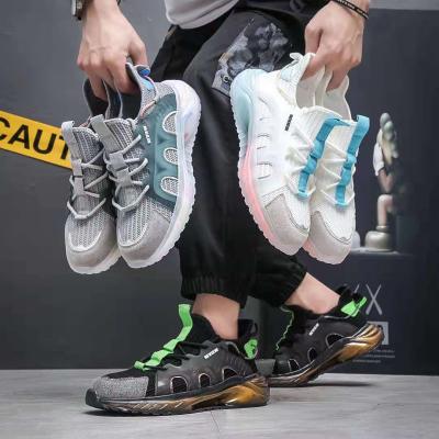 China 2021 New Style Lightweight Fashion Casual Leather Men's Breathable Sneakers Sport Running Shoes for sale