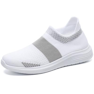 China Breathable Fashion Breathable Fly Knit Shoes Women Sport Sneakers for sale