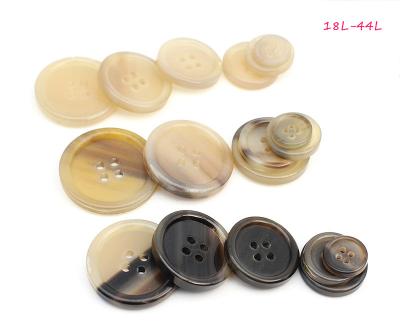 China Sustainable new style eco-friendly color and natural horn overcoat round button and cheap price for customized size for sale