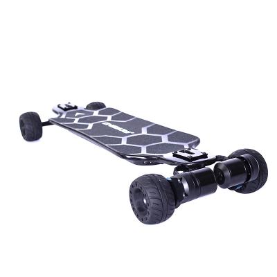 China Belt Drive 3000W Adult Premium Dual Power Electric Skateboard With Bamboo Deck for sale