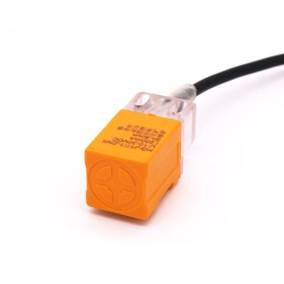 China Small industrial automation square 17*17mm size HC17/1 series 5mm dc 10-30vdc 3/4 wires proximity hall sensor for sale