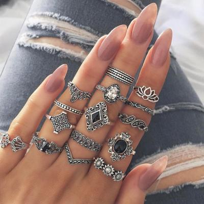 China Vintage Factory Wholesale Hollow Lotus Joint Ring Crown Diamond Water Drop Oil Vintage Ring Set 15 Pieces for sale