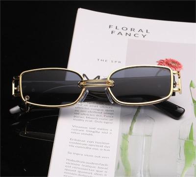 China Fashion Sunglasses 2023 New Sunglasses Fashion Sunglasses Clasp Sunglasses Factory Wholesale for sale