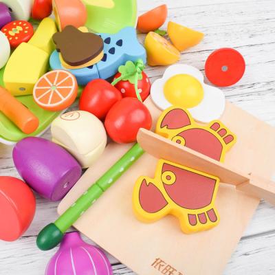 China Funny Educational Toy Kitchen Toys Fun Cutting Fruit Vegetables Make Kids Early Learning Educational Set Cooking Wooden Kitchen Toy for sale