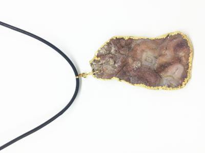 China Natrual Agate Slice Loose Gemstone Pendant Necklace With Different Color for sale