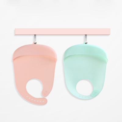 China BPA Free Custom Design BPA Free Silicone Baby Bibs Soft Fodable Baby Feeding Bib for sale