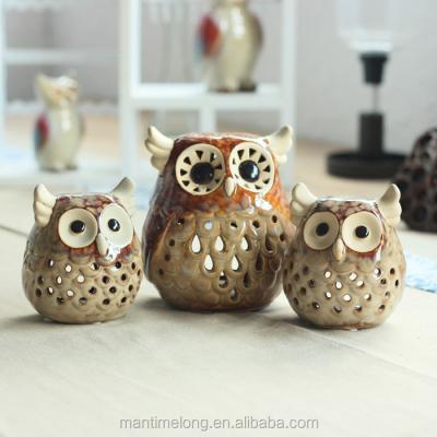 China It is small desktop decorations. Owl shape ceramic materials ornaments modern home decoration home decoration home ware for sale